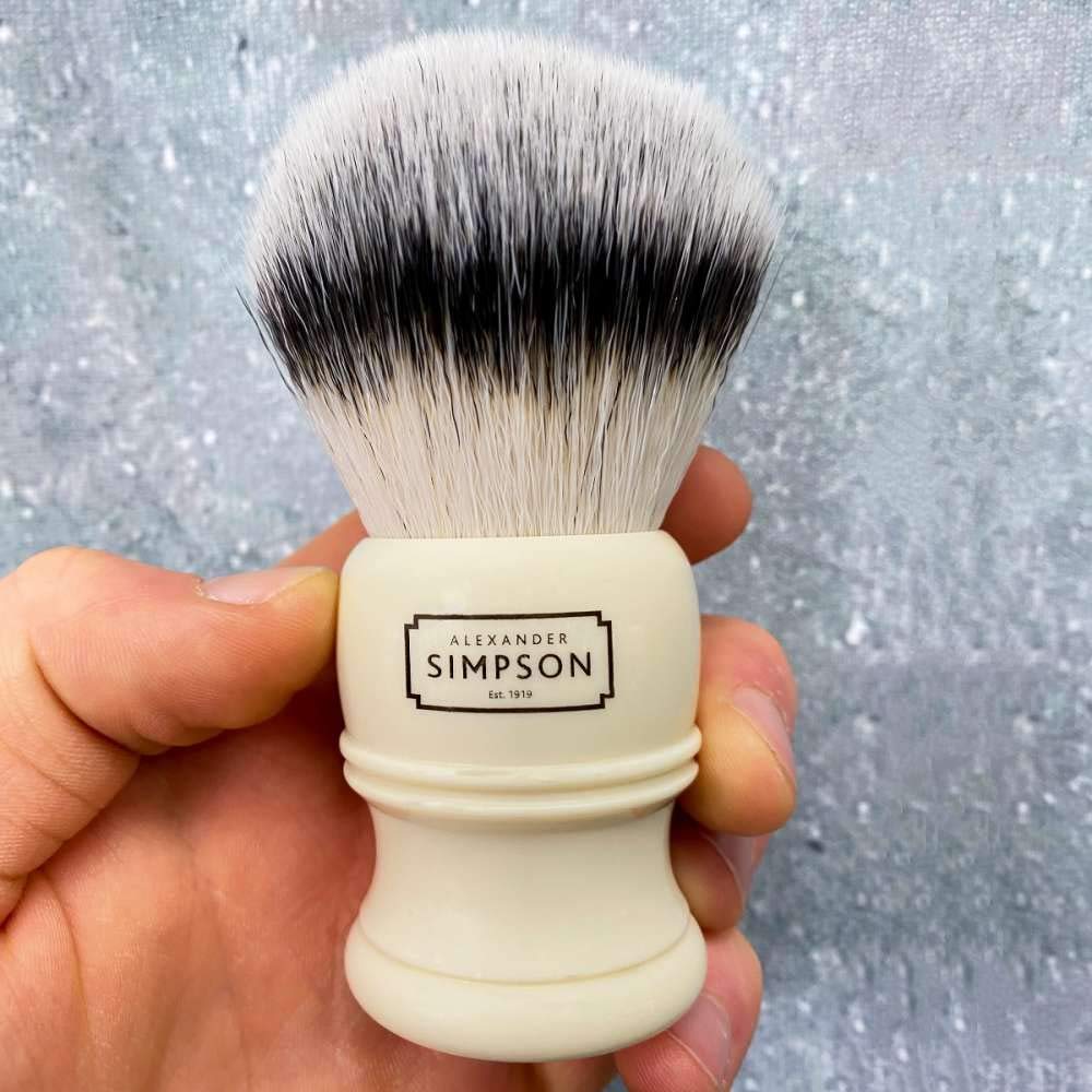 Simpsons Trafalgar T3 Synthetic Shaving Brush with Cream Handle - Suitable for Senstive Skin - Large, Easy Grip Handle