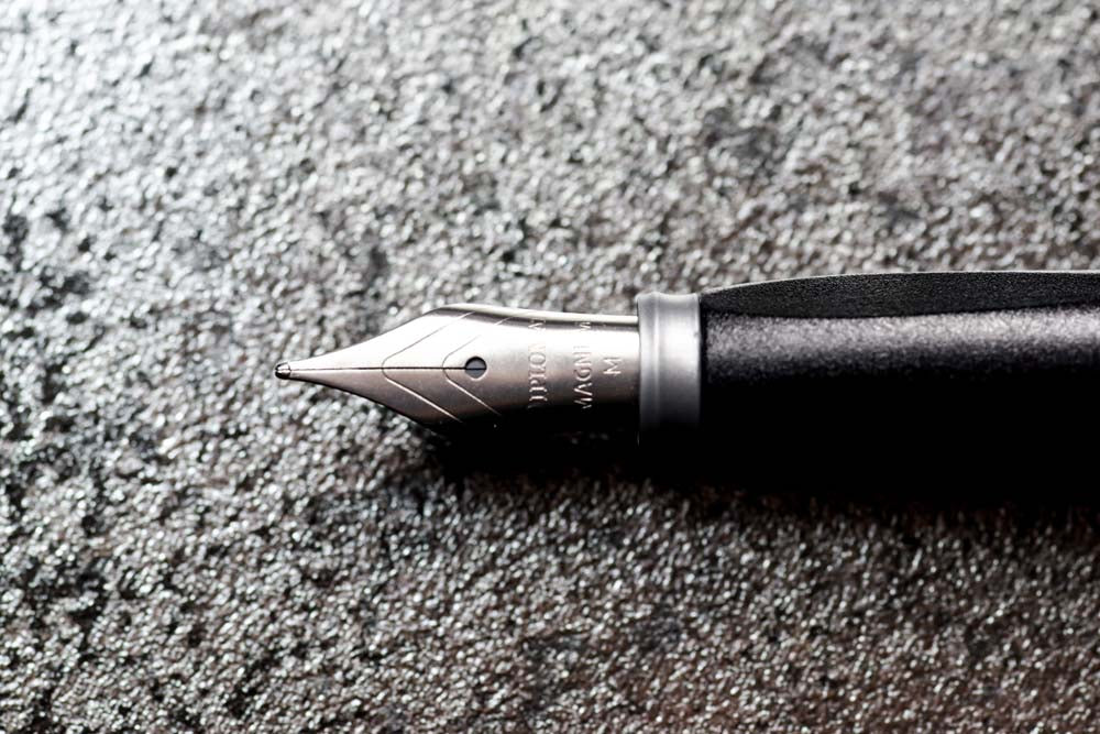 Diplomat Fountain Pen Magnum crow black - Medium