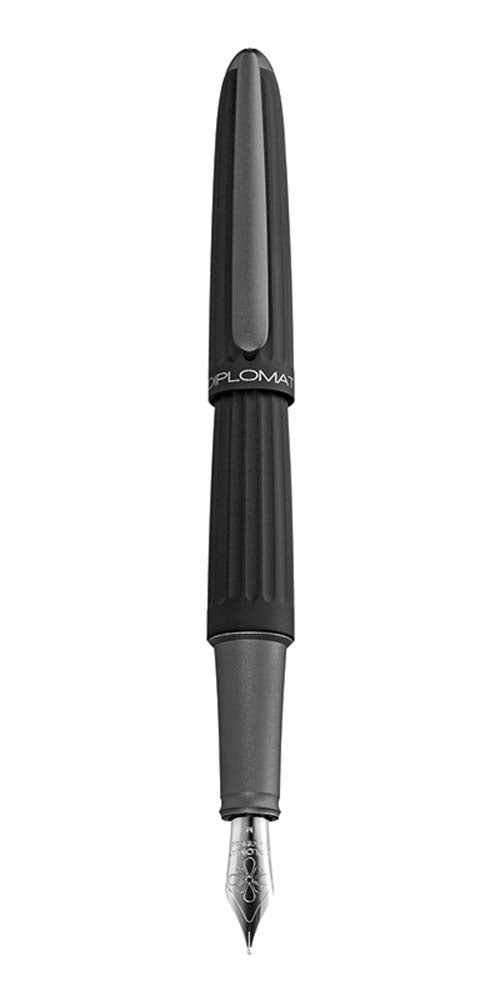 Diplomat Fountain Pen Aero black - Medium