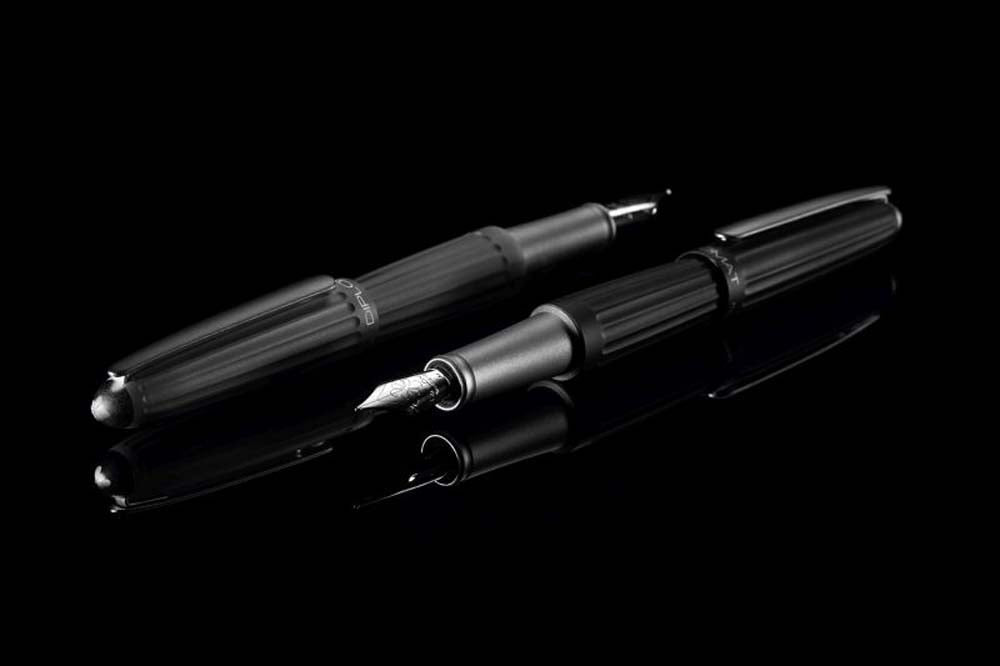 Diplomat Fountain Pen Aero black - Medium