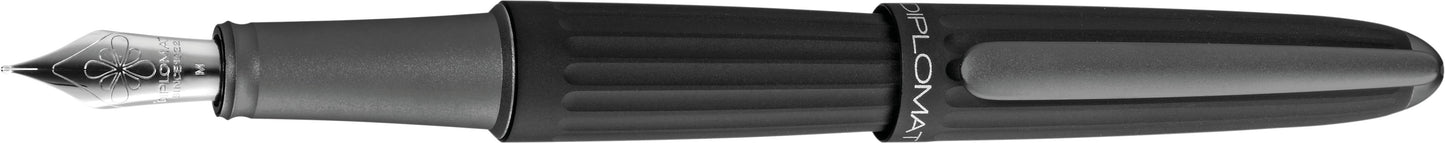 Diplomat Fountain Pen Aero black - Medium