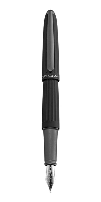 Diplomat Fountain Pen Aero black - Medium