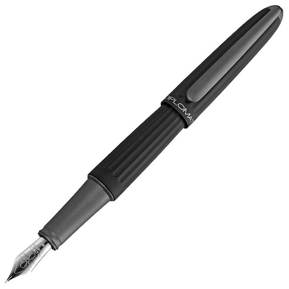 Diplomat Fountain Pen Aero black - Medium