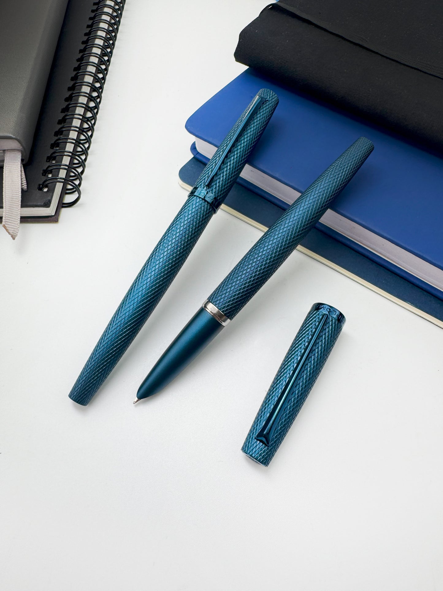 Diplomat "Viper" black guilloche Rollerball Pen