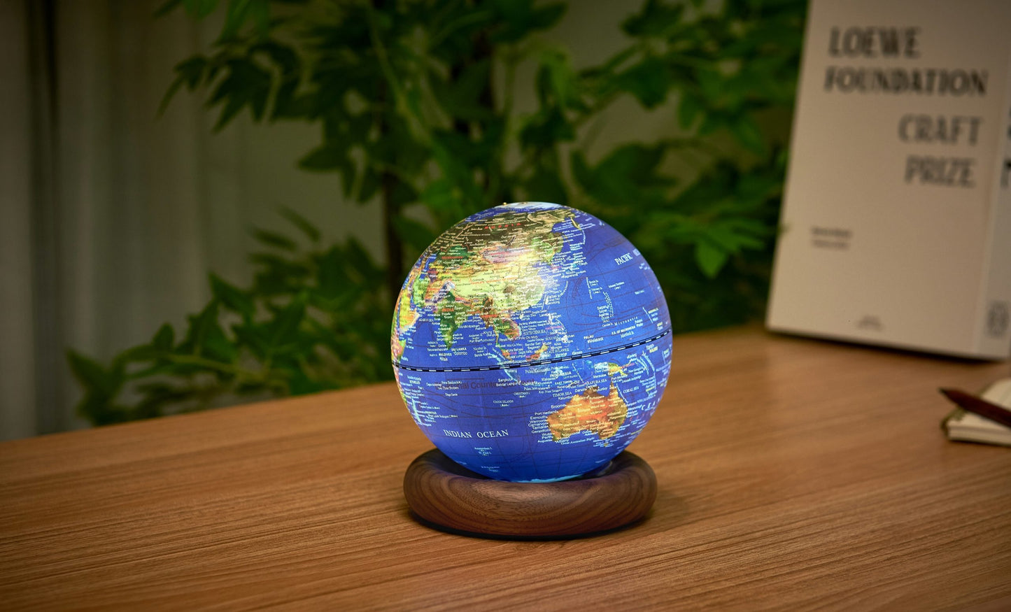AtlasGlobe Lamp
