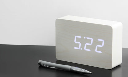 Brick Click Clock