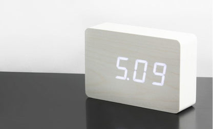 Brick Click Clock