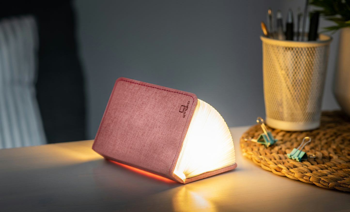 Smart Book Light (Linen Fabric)