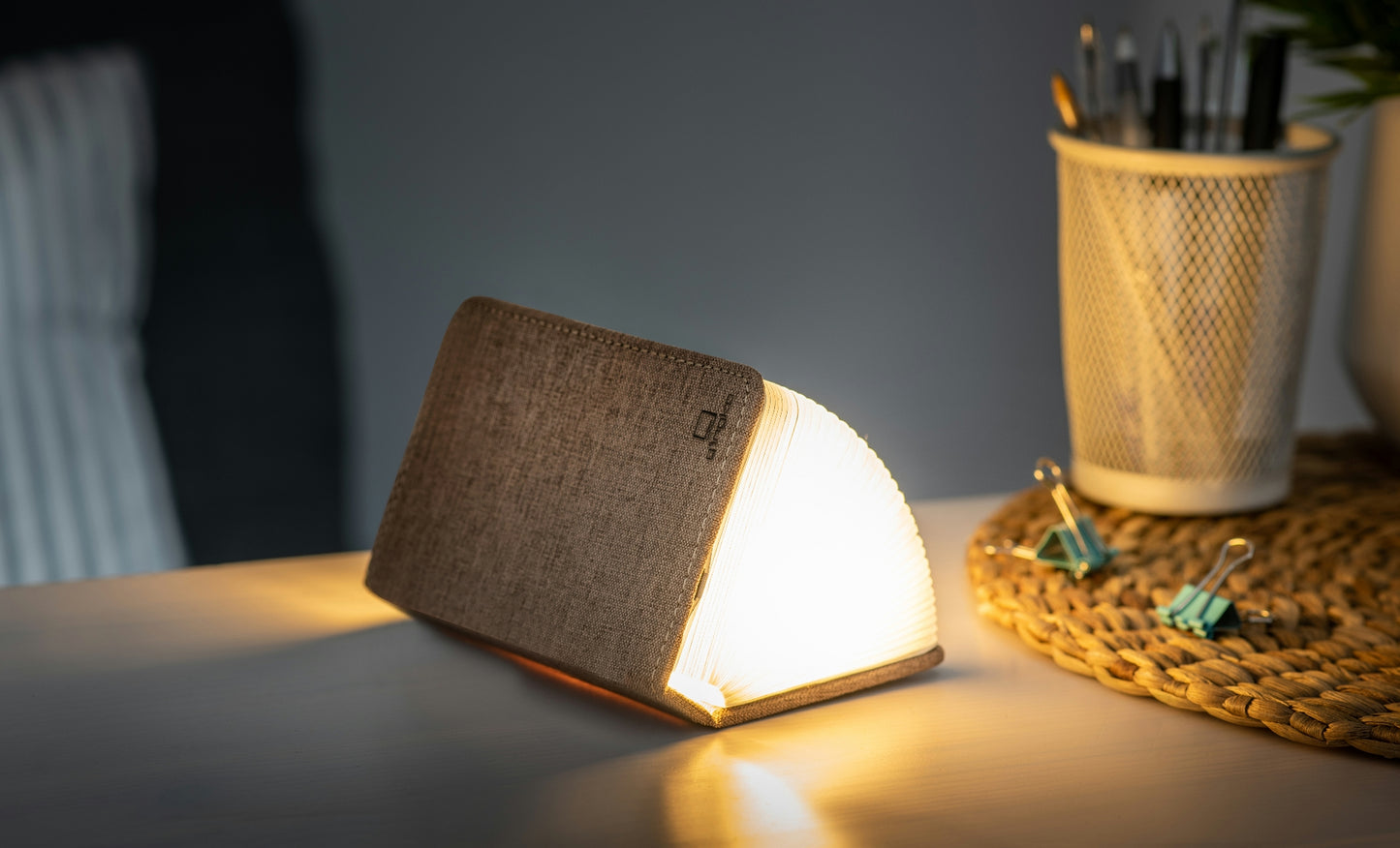 Smart Book Light (Linen Fabric)