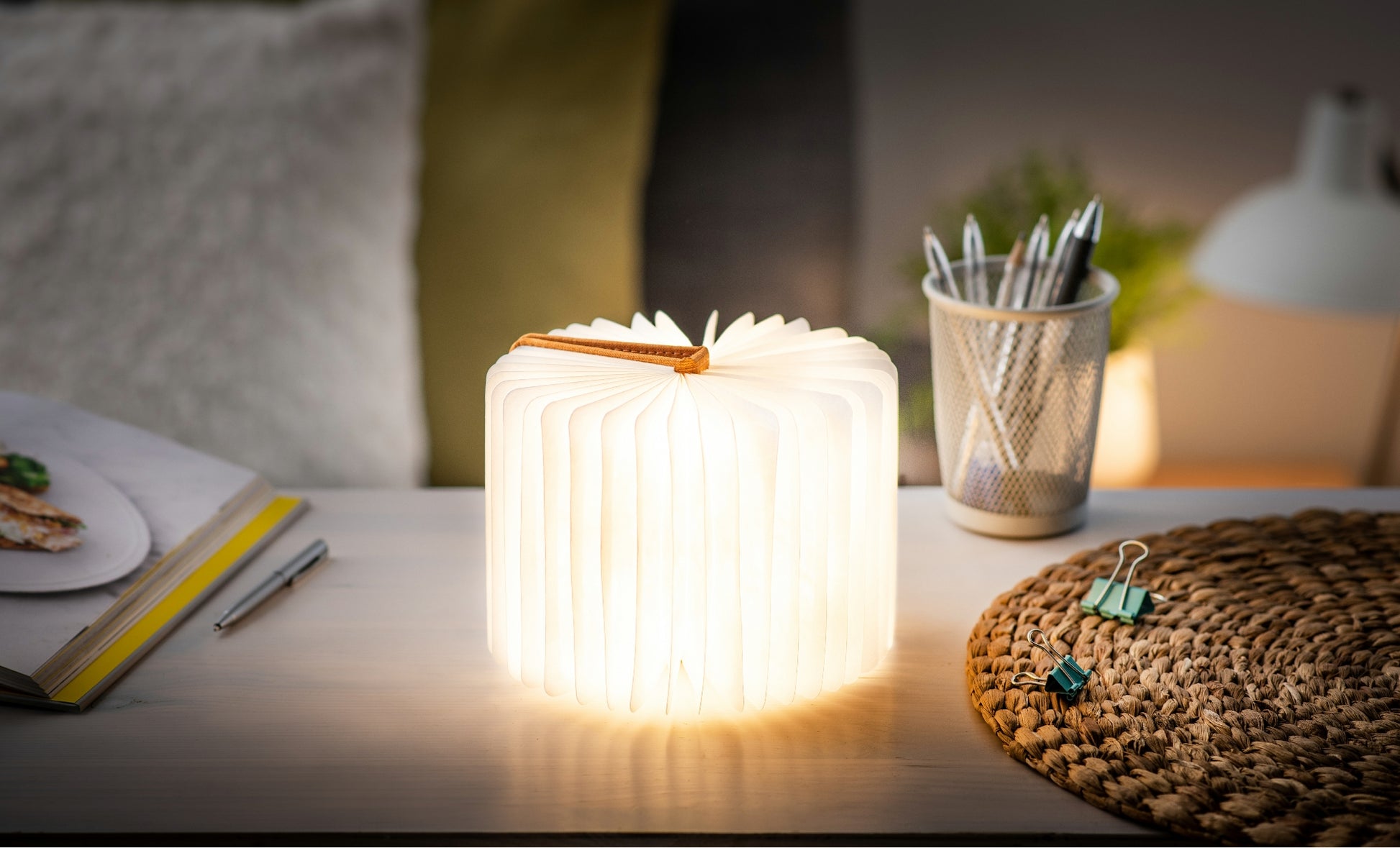 Smart Book Light (Linen Fabric)