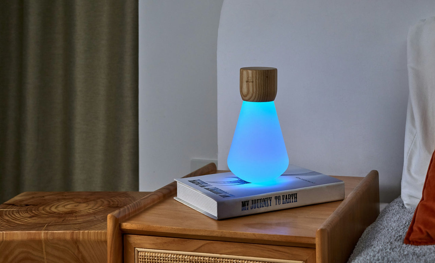 Pentagon Desk Bulb