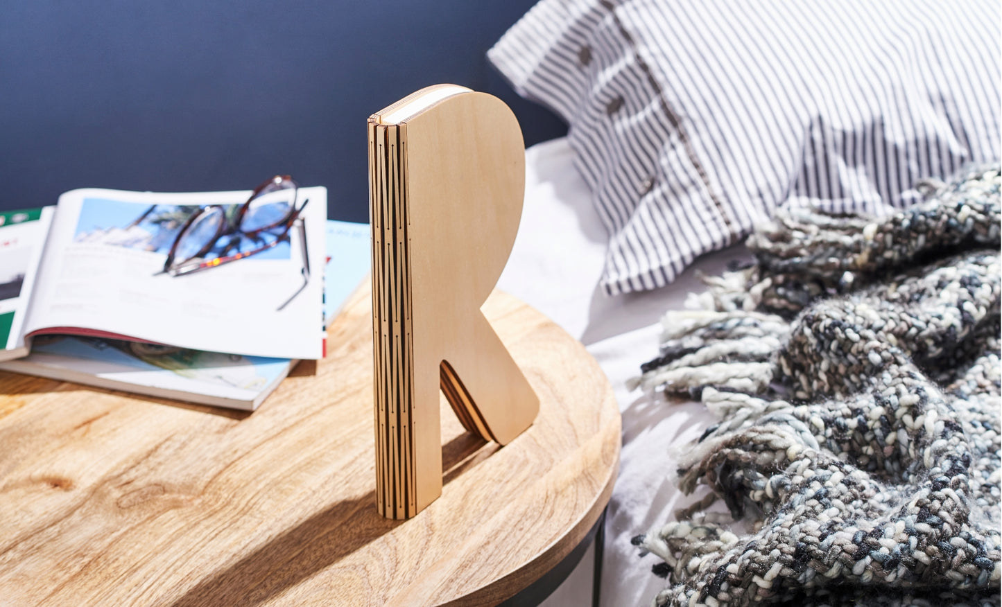 The R Space Lamp