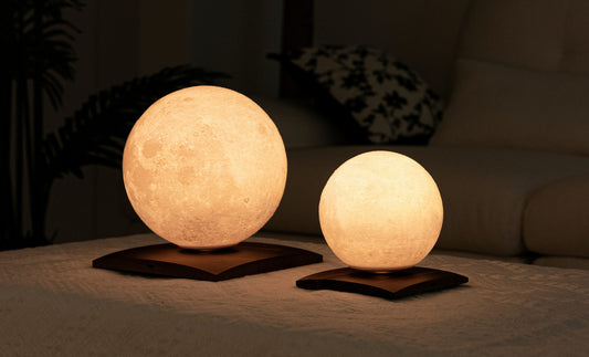 Smart LunaSpin Lamp