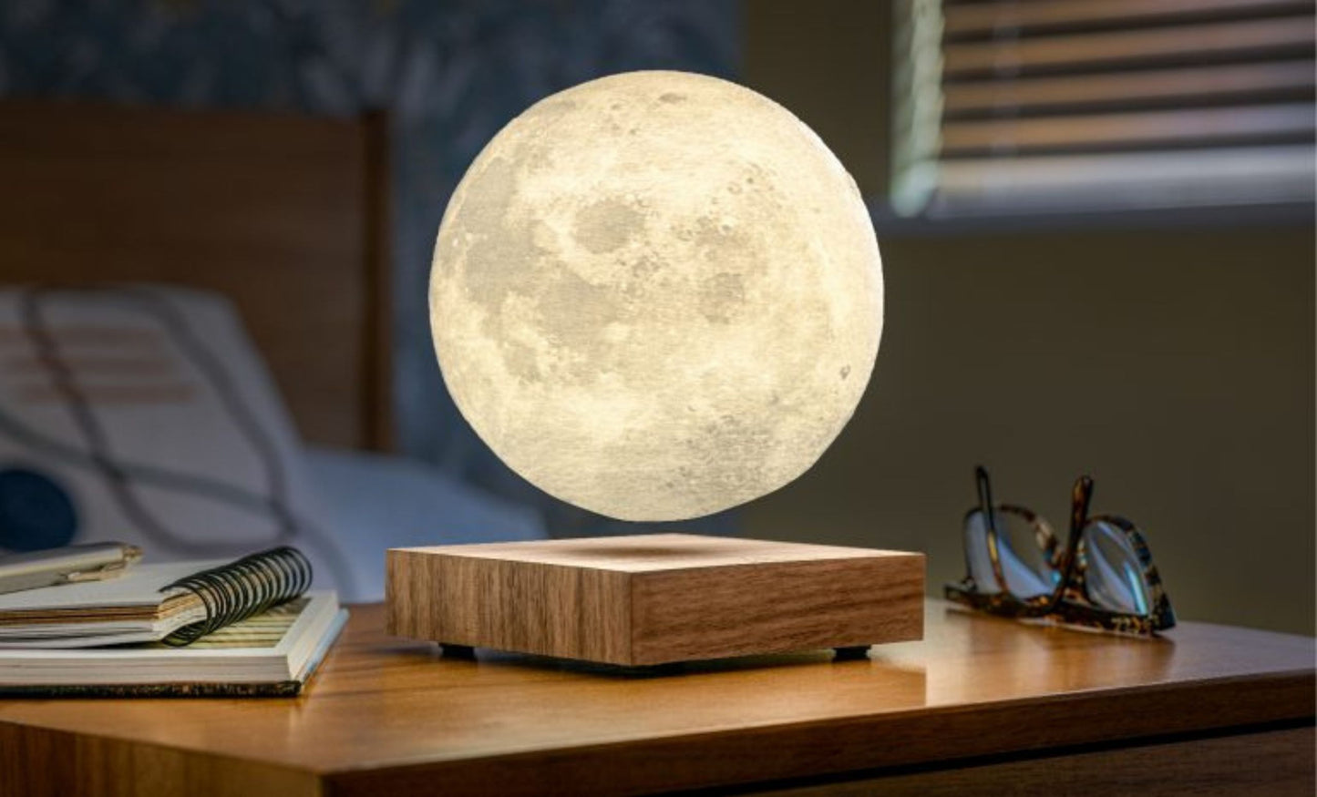 Smart Earth Lamp